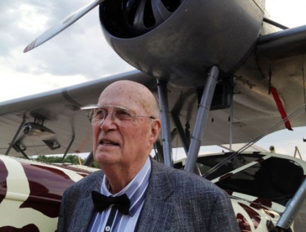 Inventor of modern ventilator dies at 94