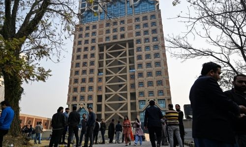 Strong quake rattles Afghanistan