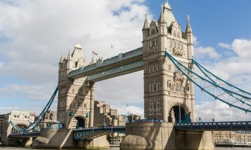 London's Tower Bridge closes until New Year London's Tower Bridge closes until New Year
