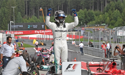 Bottas beats Vettel in Austria Bottas beats Vettel in Austria