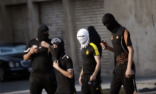 Bahrain jails minors for rioting 