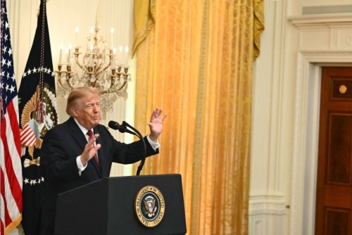 Trump Unveils $200 Bn Energy Deal With Seoul Trump Unveils $200 Bn Energy Deal With Seoul
