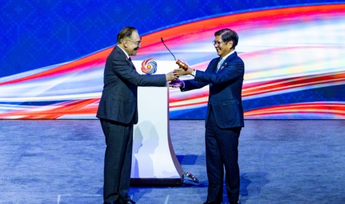 Malaysia Hands Over ASEAN Chairmanship to Philippines, Setting Stage for Maritime Security Talks