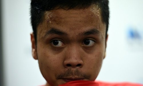 Ginting upsets top  seed Chen
