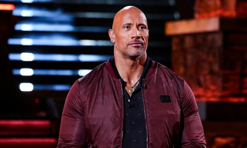 Dwayne Johnson thrilled after fans surprise him Dwayne Johnson thrilled after fans surprise him