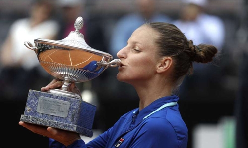 Pliskova sweeps past Konta to win Italian Open