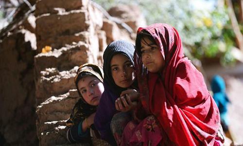 'Are we not Pakistanis?' Quake survivors appeal for aid