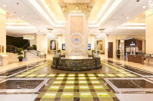 Macau’s Grand Emperor Hotel sells iconic entrance gold bricks at BD 4.8 million as gold price rises Macau’s Grand Emperor Hotel sells iconic entrance gold bricks at BD 4.8 million as gold price rises