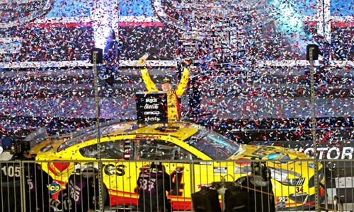 Michael McDowell wins crash-filled Daytona 500