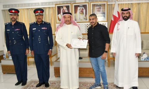 Muharraq citizen honoured for exemplary honesty