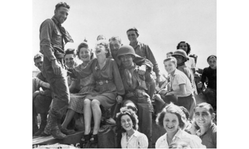 WWII vet murdered in his pajamas in crime-ridden US city WWII vet murdered in his pajamas in crime-ridden US city