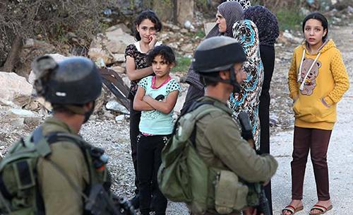 Palestinian stabs Israeli in West Bank, is shot dead