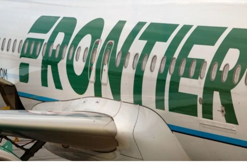 Frontier passenger chokes off-duty flight attendant after trying to open exit door and cockpit on Chicago flight 