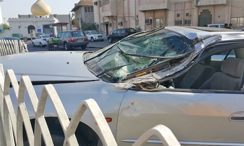 Bahraini escapes from accident 