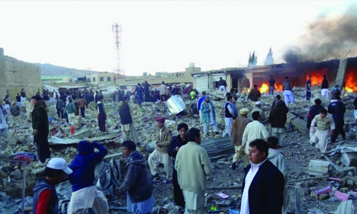 Pakistan demolishes market after bomb attack