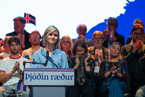 Icelanders Head to Polls in Referendum on Reopening EU Accession Talks Icelanders Head to Polls in Referendum on Reopening EU Accession Talks