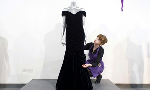 Dress Diana wore when she danced with Travolta up for sale Dress Diana wore when she danced with Travolta up for sale