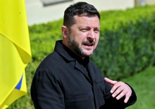 Ukraine Transfers Two Captured North Korean Soldiers to South Korea