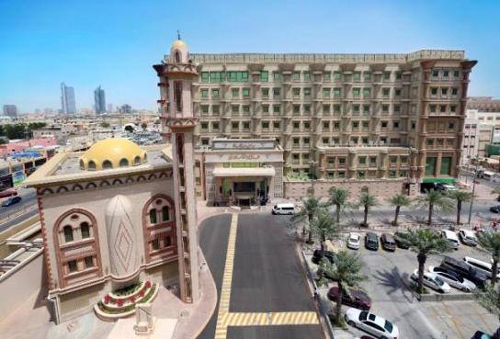 Saudi hospital staff strike over unpaid wages