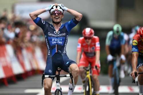 Gaudu pulls away from Vingegaard to take Vuelta stage 