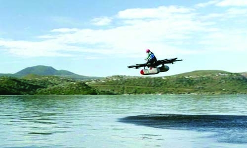 'Personal flying machine' maker plans deliveries this year