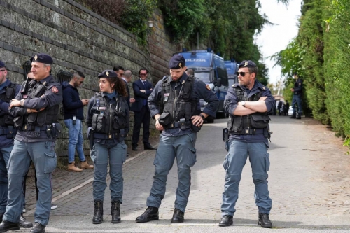 Italy busts clandestine bank used by drug traffickers Italy busts clandestine bank used by drug traffickers