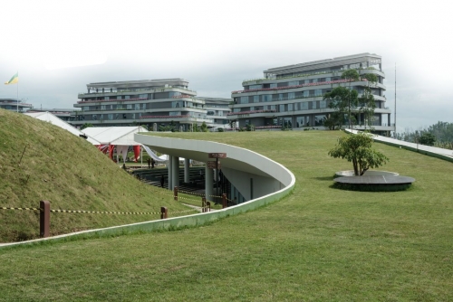 Indonesia's delayed new capital risks 'white elephant' status Indonesia's delayed new capital risks 'white elephant' status