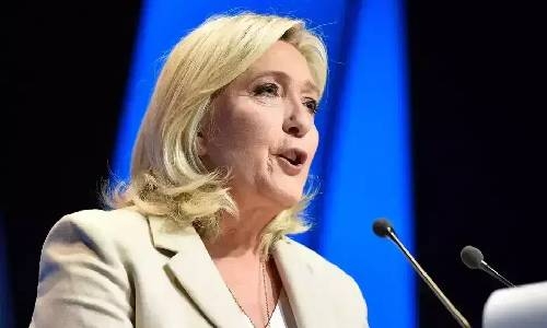 I promise fines for Muslims wearing headscarves: French Presidential candidate Marine Le Pen