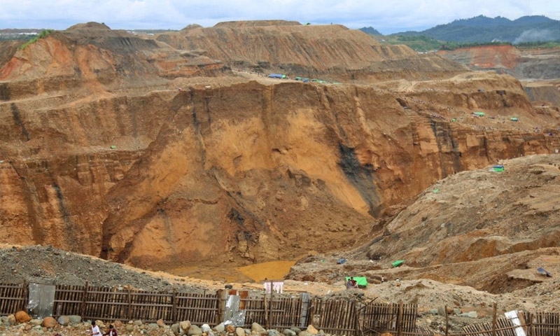 27 feared dead in Myanmar jade mine landslide