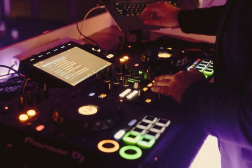 French Jewish DJ sues after activists disrupt stage show French Jewish DJ sues after activists disrupt stage show