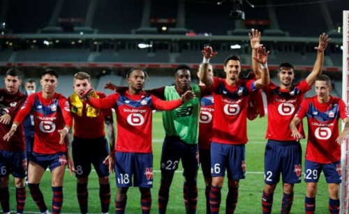 Lille beat Nantes 2-0 to go top in Ligue 1