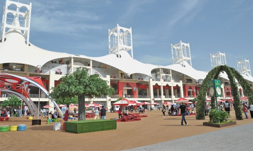 Meet Formula 1 drivers in Autograph Session Meet Formula 1 drivers in Autograph Session