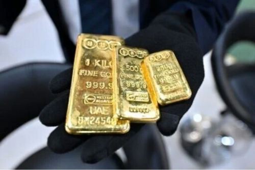 Gold futures hit record on US tariff shock, stocks wobble 