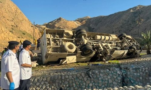 Four dead, 49 injured after bus flips over in Oman Four dead, 49 injured after bus flips over in Oman