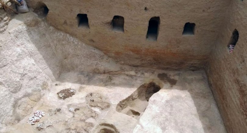 Archaeologists discover Incan tomb