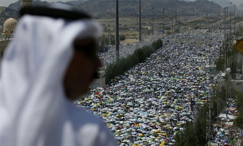 Hajj pilgrims reach site of deadly stampede
