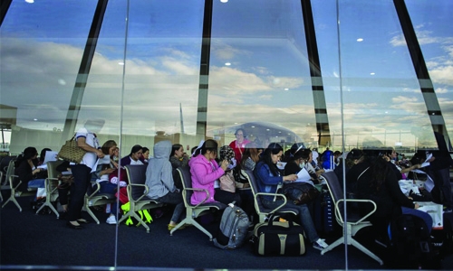 Migrants row: Kuwait peace bid welcomed Migrants row: Kuwait peace bid welcomed