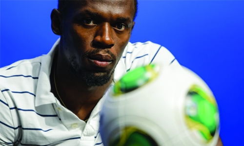 Bolt to hold trial with Borussia Dortmund Bolt to hold trial with Borussia Dortmund