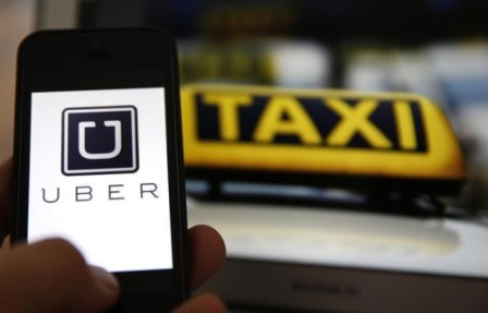 Indonesia city bans Uber taxi service