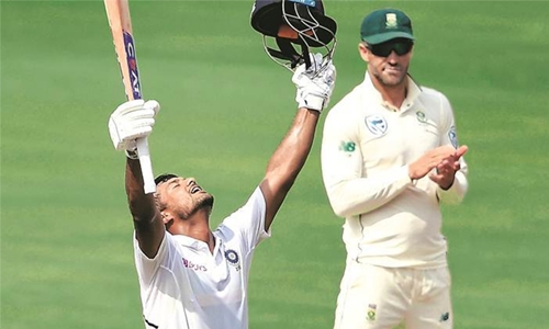 India declare on 502-7 after Agarwal double century