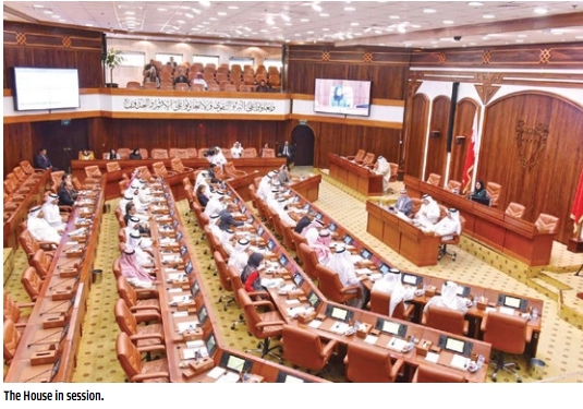 ‘One-year ban’ proposed on hiring expats in govt sector ‘One-year ban’ proposed on hiring expats in govt sector