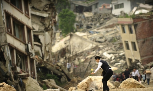 China combs through quake region for victims
