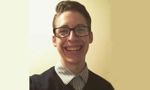 Teen who defied parents to get vaccinated heads to US Congress Teen who defied parents to get vaccinated heads to US Congress