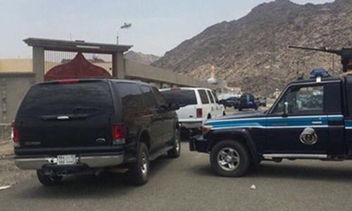 Saudi authorities bust ISIS cell near Makkah Saudi authorities bust ISIS cell near Makkah