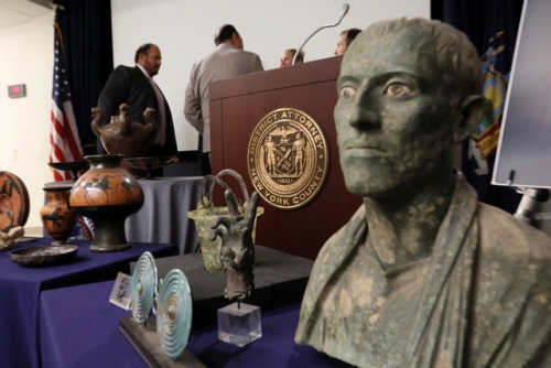 New York returns over 40 stolen antiquities to Italy New York returns over 40 stolen antiquities to Italy