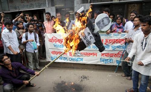 IS group claims attack on Italian priest in Bangladesh