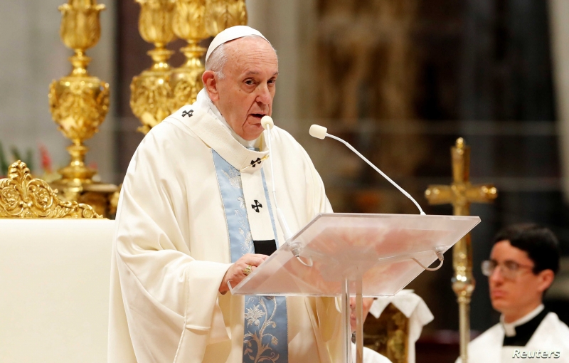 Pope Francis delivers ‘message of hope’ on Easter vigil