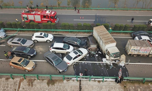 Horrific highway pile-up kills 18 in China