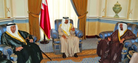 Govt keen on ties with pvt sector: PM