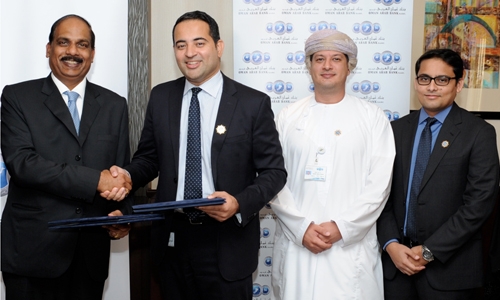 Oman Arab Bank, AFS in deal to introduce online rewards Oman Arab Bank, AFS in deal to introduce online rewards